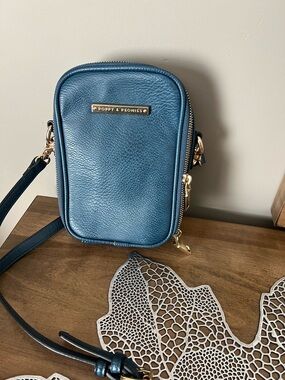 Poppy & Peonies Navy blue rambler